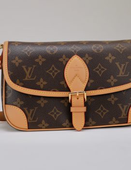 Louis Vuitton-DIANE （24 *15*9cm）