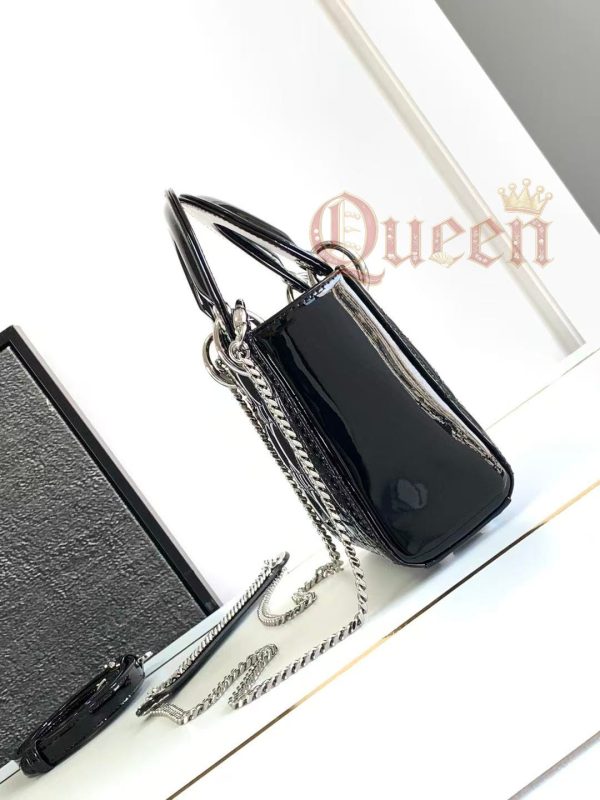 微信图片_20251105172634_351_133 微信图片_20251105172634_351_133