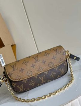 Louis Vuitton- Wallet on chain IVY (23.5*12*4cm)